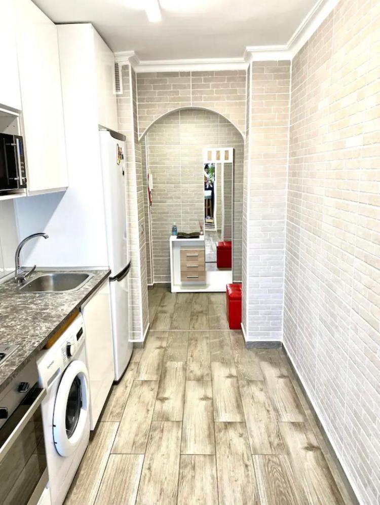 Shared Apartment! Piso Compartido! Общая Квартира! Seville Exterior photo